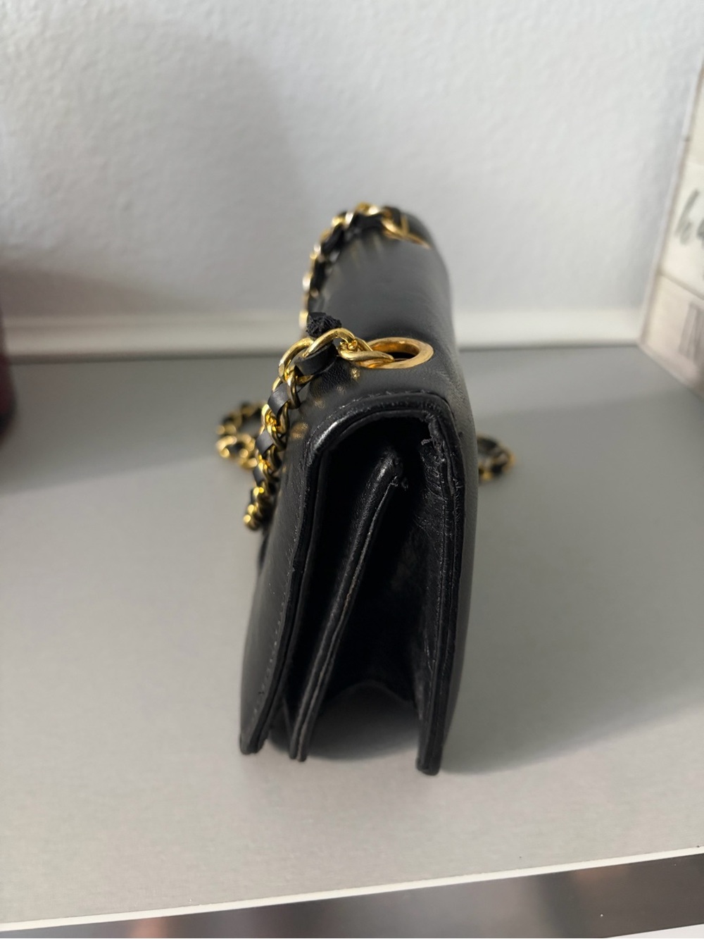 Cc black faux Leather Crossbody Bag with Gold Chain Strap - Picture 4 of 11